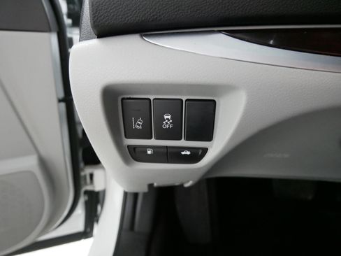 Used 2015 Acura TLX V6 w/ Technology Package FWD image 25