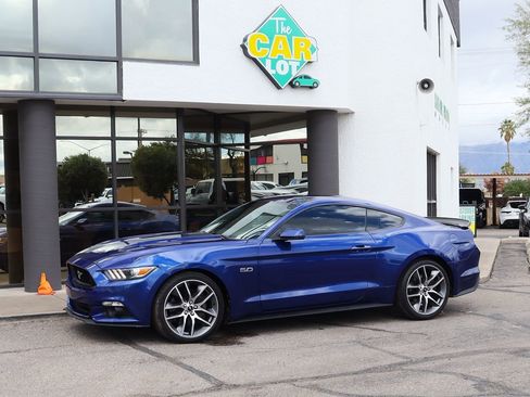 Used 2016 Ford Mustang GT Premium image 7