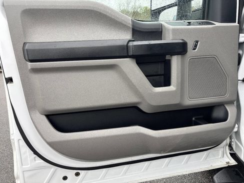 Used 2021 Ford F250 XL w/ Power Equipment Group RWD image 12