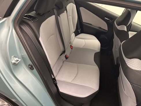 Used 2016 Toyota Prius Two image 11