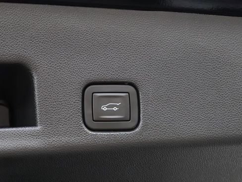 Used 2026 Chevrolet Traverse RS image 10