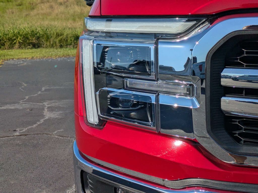 Used 2025 Ford F150 Lariat w/ Equipment Group 502A High AWD/4WD image 10