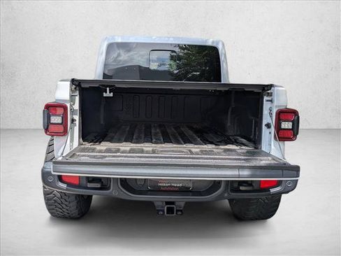 Used 2024 Jeep Gladiator Rubicon AWD/4WD image 6
