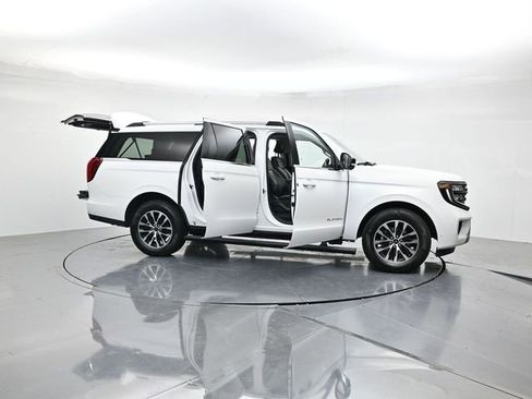 Certified 2025 Ford Expedition Max Platinum AWD/4WD image 51
