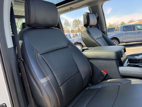 New 2026 Ford F250 Lariat w/ Lariat Premium Package image 23