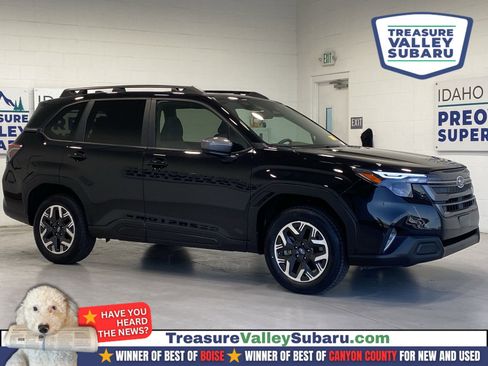 Used 2025 Subaru Forester Premium AWD/4WD image 1