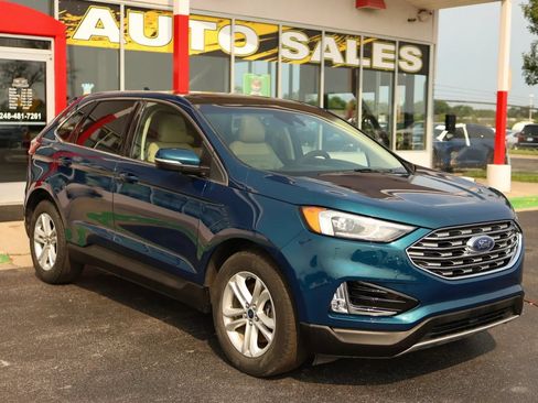 Used 2020 Ford Edge SEL w/ Convenience Package AWD/4WD image 3