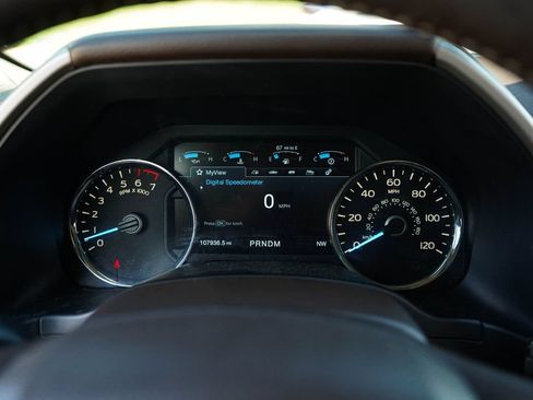Used 2018 Ford F150 Lariat AWD/4WD image 24