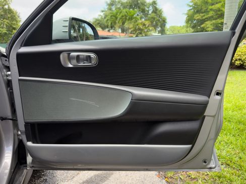 Used 2024 Hyundai Ioniq 6 SE RWD image 61