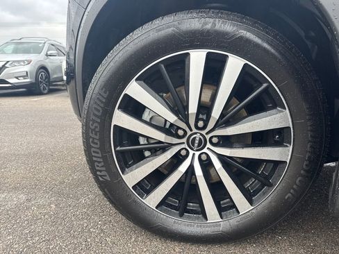 Used 2025 Nissan Pathfinder Platinum w/ Cargo Package image 29