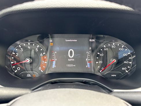 Used 2024 Jeep Compass Limited image 18