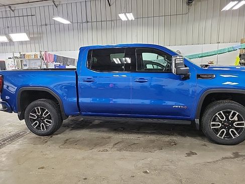 Used 2023 GMC Sierra 1500 AT4 w/ AT4 Premium Package image 9