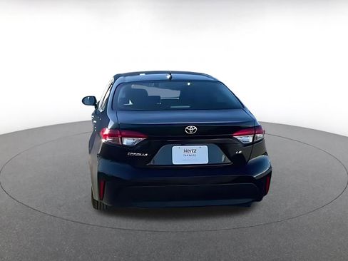 Used 2025 Toyota Corolla LE image 9