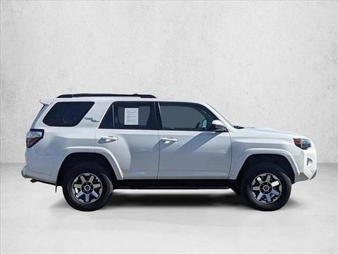 Used 2020 Toyota 4Runner TRD Off-Road AWD/4WD image 4