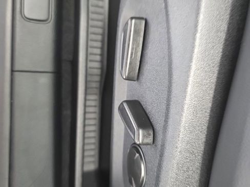 Used 2024 Ford Edge SEL image 31