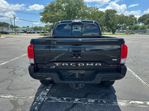 Used 2016 Toyota Tacoma TRD Sport w/ Towing Package AWD/4WD image 7
