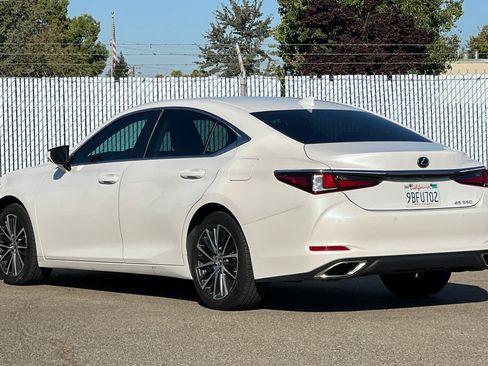 Used 2022 Lexus ES 350 w/ Premium Package FWD image 5