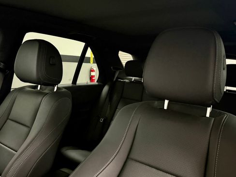 Used 2025 Mercedes-Benz GLE 450 4MATIC image 25