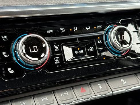 New 2026 GMC Sierra 2500 Denali w/ Denali Reserve Package image 24