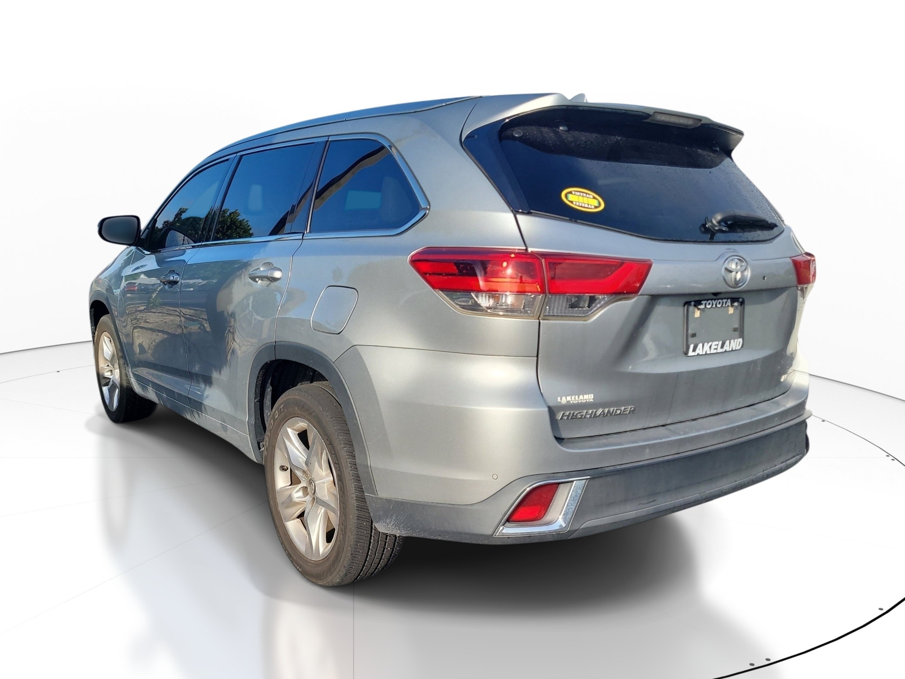 Used 2018 Toyota Highlander Limited FWD image 5