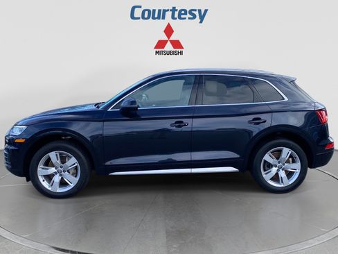Used 2018 Audi Q5 2.0T Premium Plus w/ Premium Plus Package AWD/4WD image 2