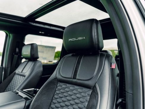 New 2025 Ford F150 Lariat w/ Equipment Group 502A High image 26