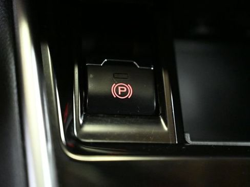 Used 2022 Subaru Outback Limited w/ Popular Package #2 image 32