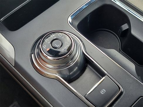 Certified 2019 Ford Fusion SE image 26