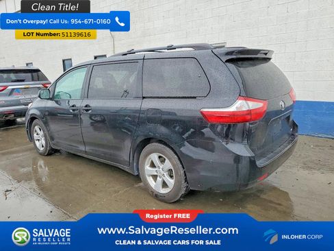 Used 2016 Toyota Sienna LE FWD image 3