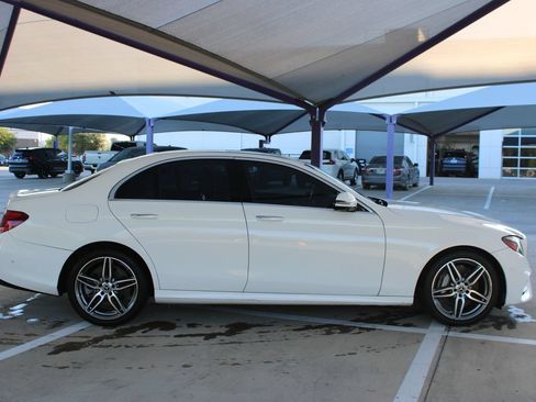Used 2020 Mercedes-Benz E 450 4MATIC Sedan w/ Parking Assistance Package image 7