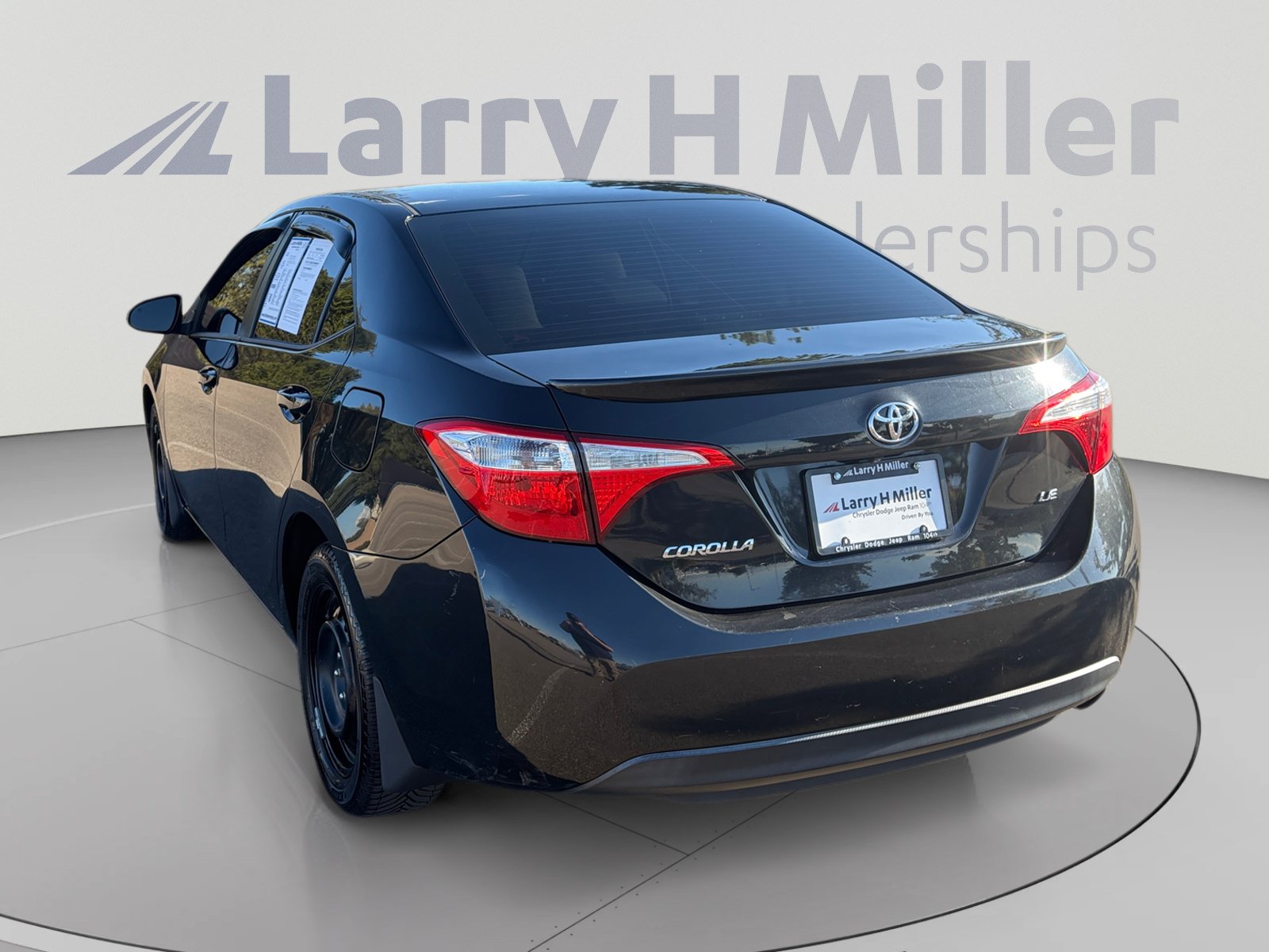 Used 2016 Toyota Corolla LE FWD image 4