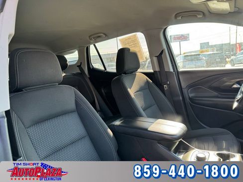 Used 2023 GMC Terrain SLE w/ Driver Convenience Package image 42