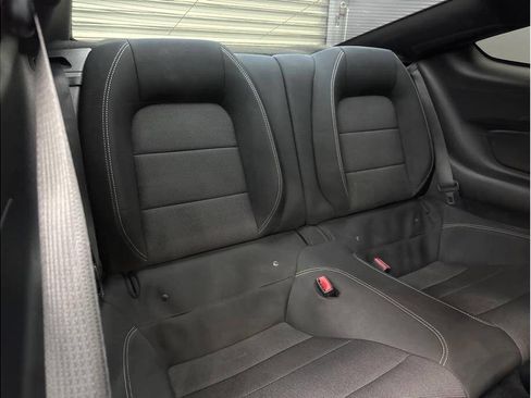 Used 2016 Ford Mustang Coupe RWD image 17