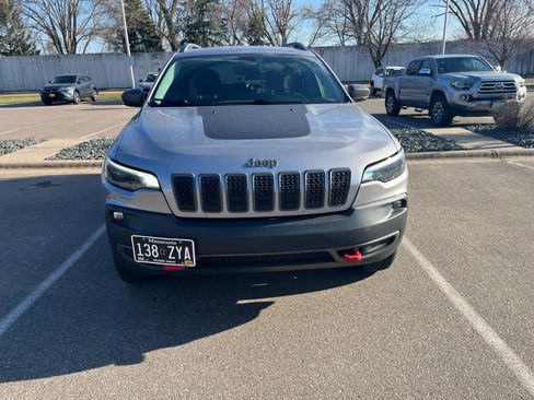 Used 2019 Jeep Cherokee Trailhawk w/ Comfort/Convenience Group image 5