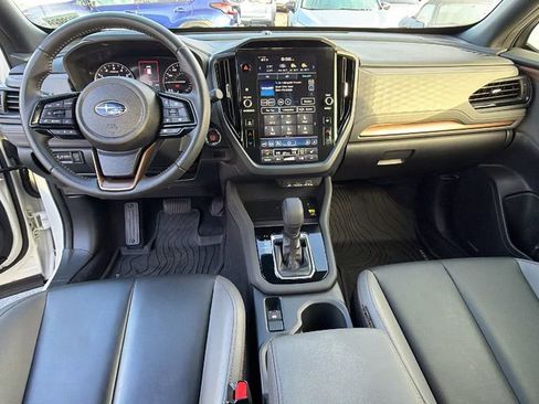 Used 2025 Subaru Forester Sport image 18