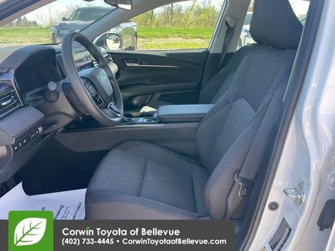 Used 2025 Toyota Camry LE image 17