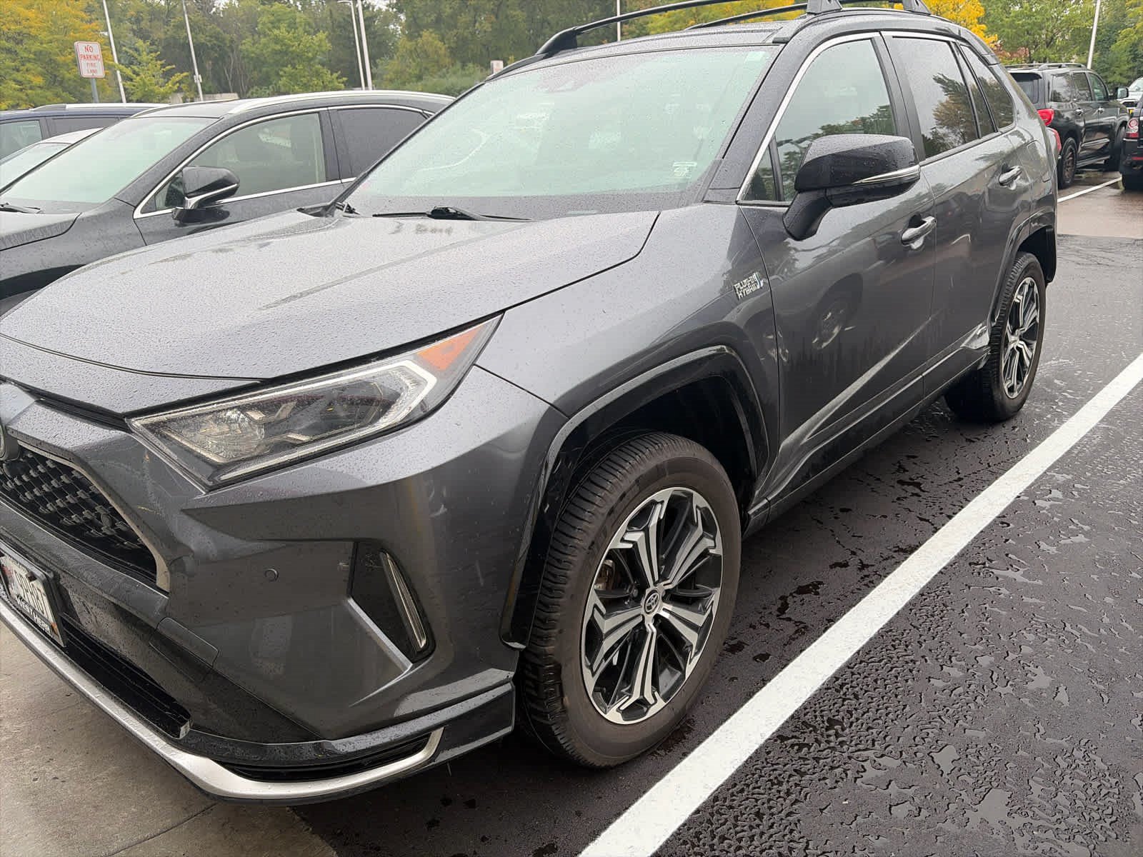 Used 2021 Toyota RAV4 XSE w/ Premium Package AWD/4WD image 3