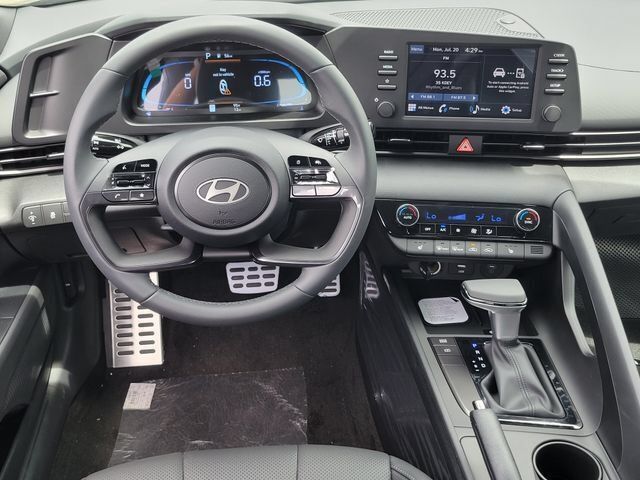New 2026 Hyundai Elantra SEL Sport FWD image 6