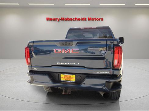 Used 2022 GMC Sierra 2500 Denali image 3
