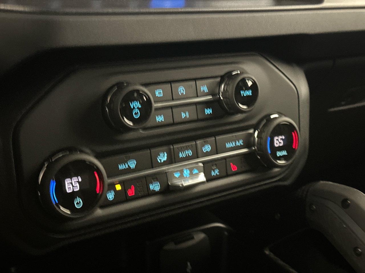 New 2025 Ford Bronco Raptor w/ Interior Carbon Fiber Pack AWD/4WD image 34