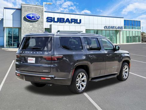 Used 2022 Jeep Wagoneer Series II RWD image 6