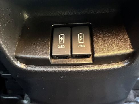 Used 2018 Honda CR-V EX image 12