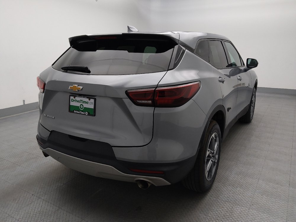 Used 2025 Chevrolet Blazer LT FWD image 9