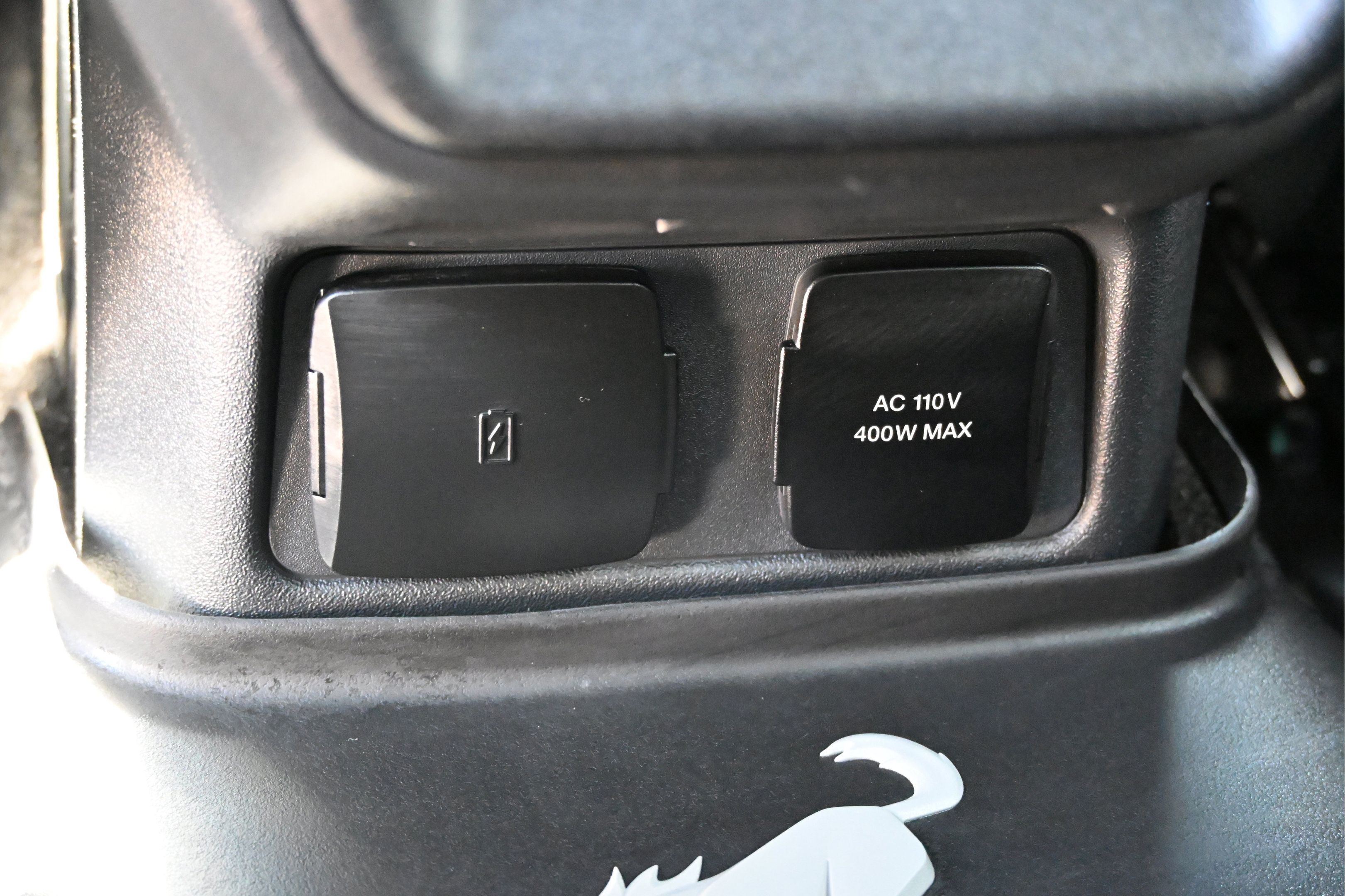 Used 2025 Ford Bronco Outer Banks AWD/4WD image 13