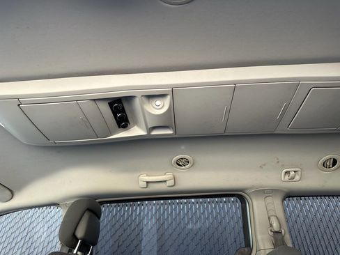 Used 2010 Chrysler Town & Country Touring image 16