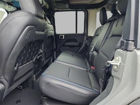 Used 2023 Jeep Wrangler Unlimited Rubicon 4xe w/ Steel Bumper Group image 8