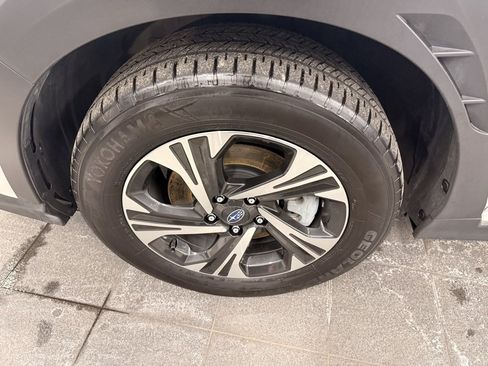 Used 2024 Subaru Crosstrek 2.0i Premium image 40