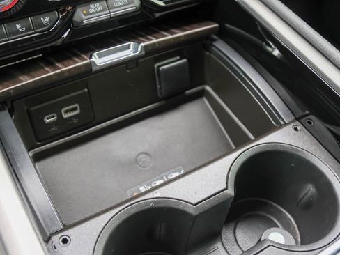 Used 2022 GMC Yukon XL Denali image 31