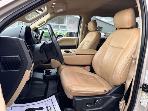 Used 2018 Ford F150 XLT w/ Equipment Group 302A Luxury AWD/4WD image 10