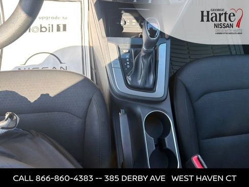 Used 2018 Hyundai Elantra SE w/ SE Connectivity Package 04 FWD image 11
